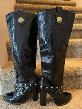 Hunter Black Patent Knee-High Heeled Boots with Gold Logo size 9-9.5